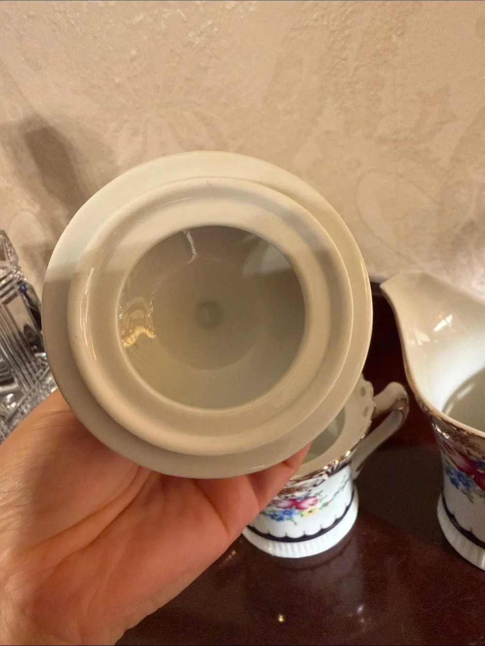 N/A elegant porcelain